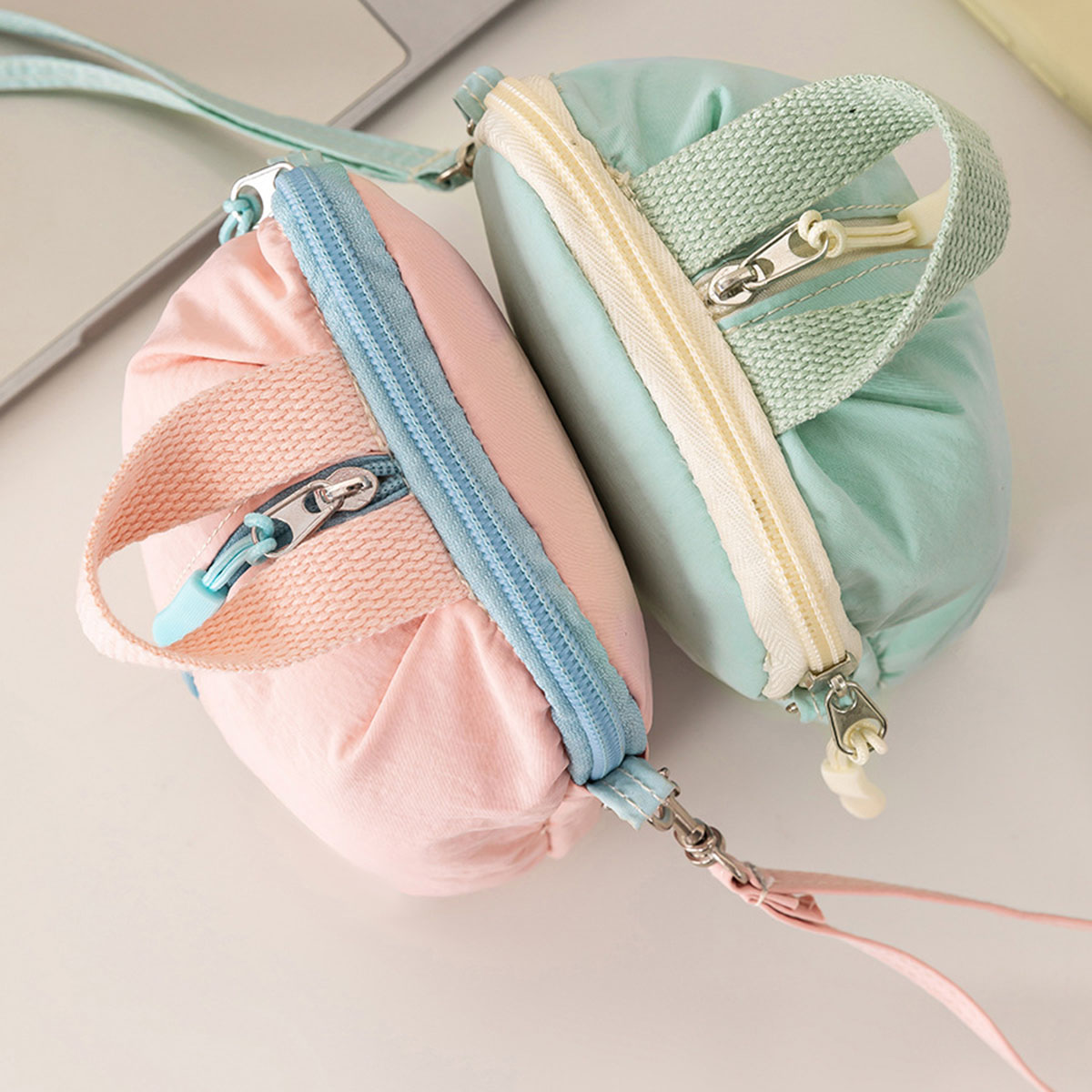 Tas Penyimpanan Kaus Kaki dan  - Cosmetic Bags ulasan dan harga